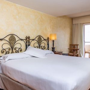 Habitación con Cama King